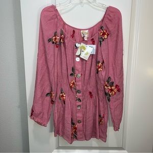 New Fig And Flower Ladies Size S pink w/embroider flowers Long Sleeve Blouse